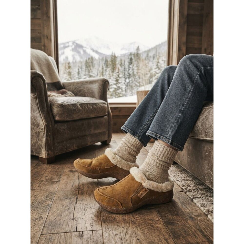 Taos Future Chestnut Suede Faux Fur Clog Mule Slipper Women 6 New